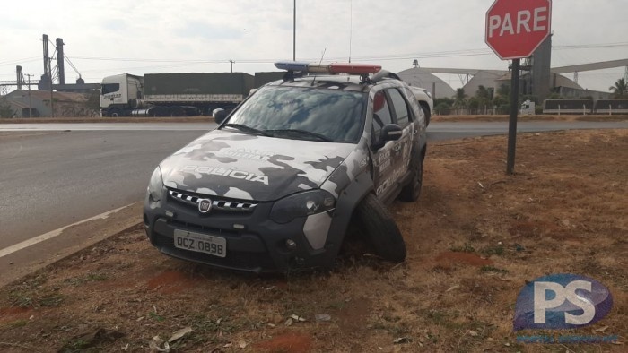 Adolescente rouba caminhonete e tenta matar policiais em MT