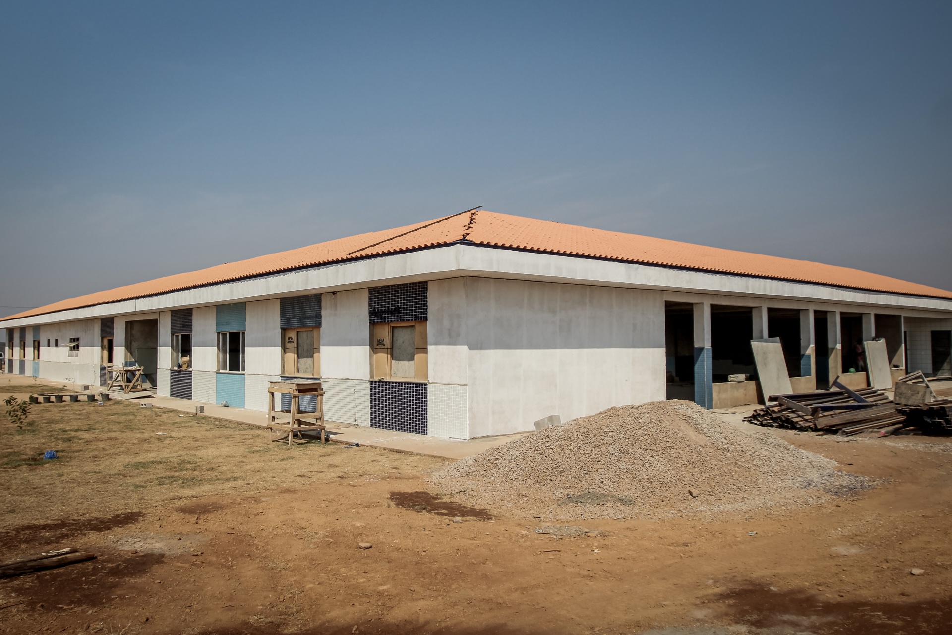 MT emprega quase 800 pessoas ao reformar e construir escolas