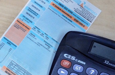 Contas atrasadas de água e luz podem ser negociadas no Procon