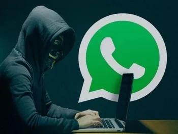Mulher cai em golpe e tem Whatsapp clonado