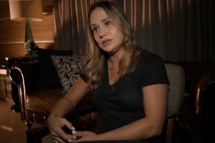 “Que espécie de ‘amiga’ é capaz de atirar para matar?”, diz mãe