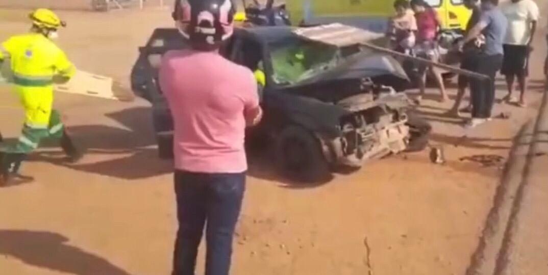 Homem fica preso às ferragens em acidente na BR-163