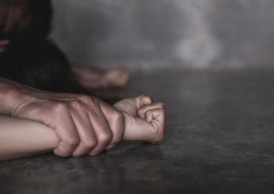 Homem é preso suspeito de estuprar camareira de hotel em Cáceres