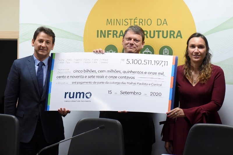 Concessionária paga R$ 5,1 bilhões e confirma avanço da ferrovia em MT