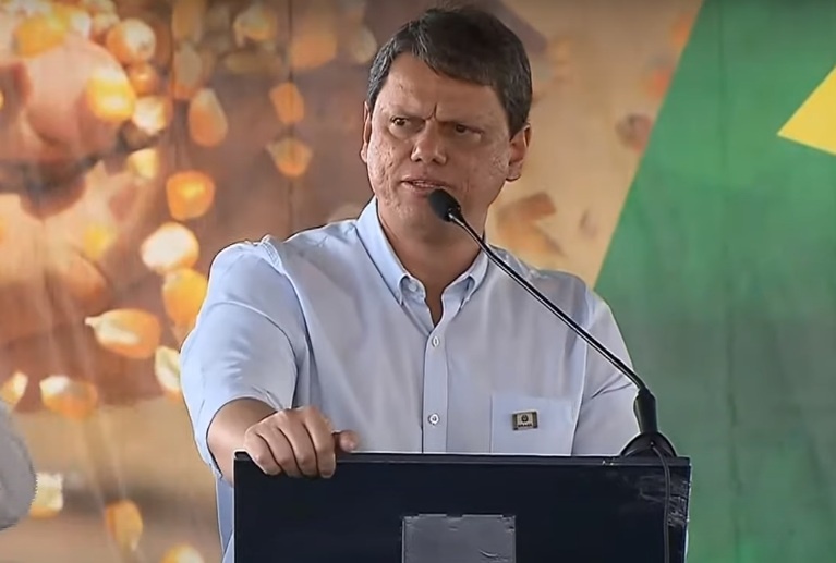 Ministro promete duplicação da BR-163 e contrato da Fico assinado em novembro