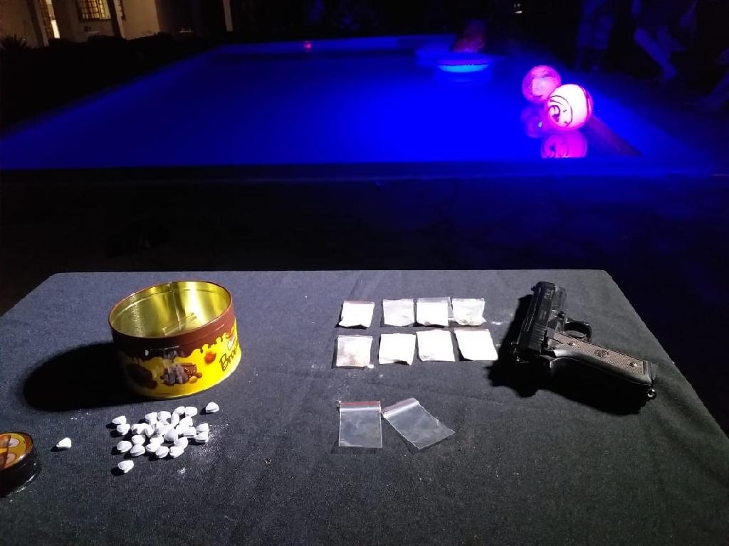 Cuiabá: PM fecha festa e prende três por tráfico de drogas