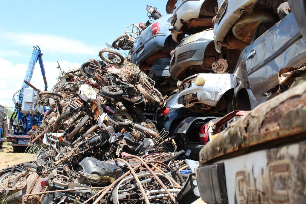Detran recicla mais de 6 mil veículos inservíveis neste ano