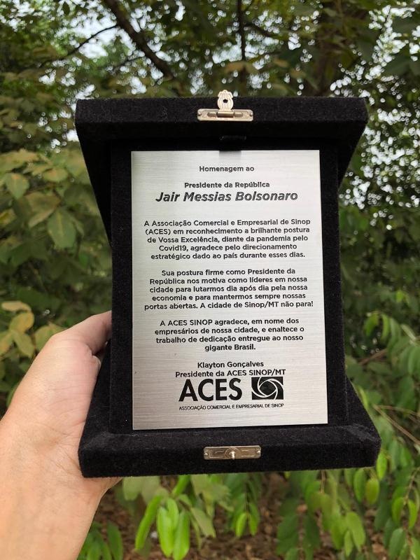 Bolsonaro envia documento presidencial em agradecimento a ACES por placa de homenagem