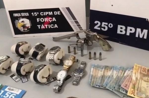 PM prende e apreende suspeitos de roubo em ótica