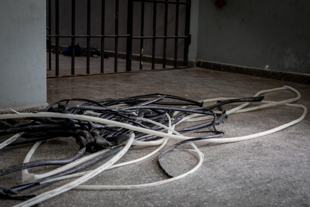 Moradores de rua são presos suspeitos de furtarem fiação externa da rede elétrica da Santa Casa