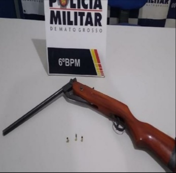 Durante ocorrência de violência doméstica, PM apreende arma de fogo