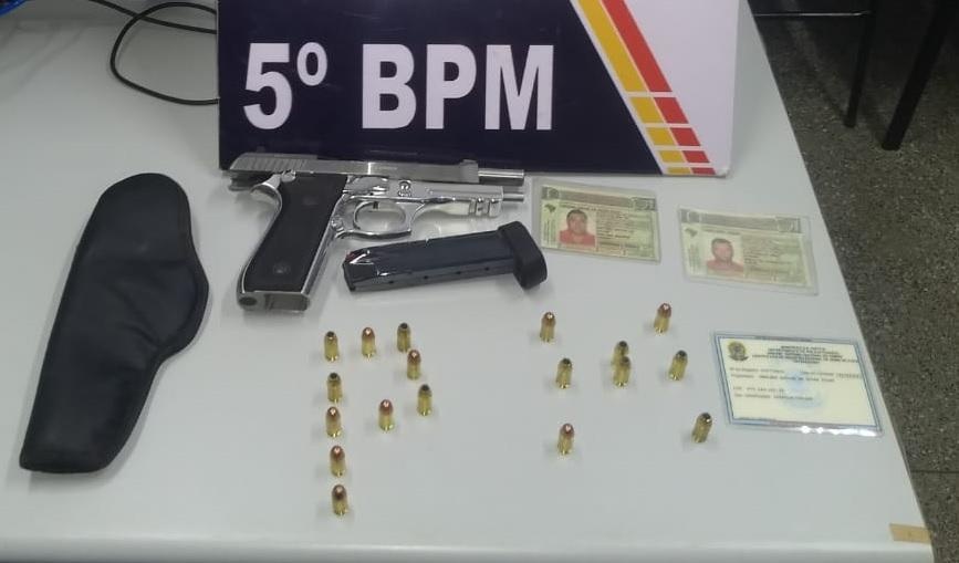 PM prende dois homens por porte ilegal de arma de fogo