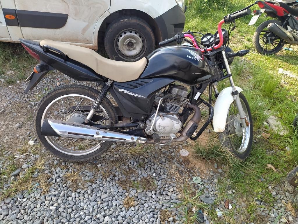 PM prende em flagrante suspeito de roubo à farmácia em Cuiabá