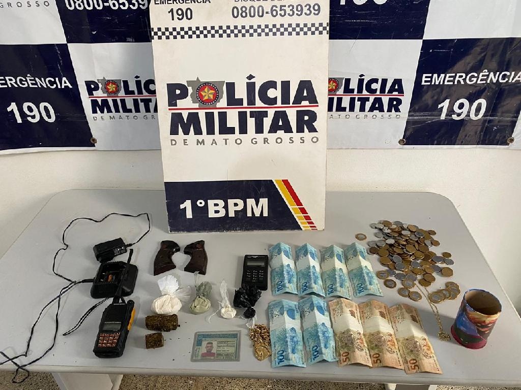 Homem é preso no momento em que entregava drogas