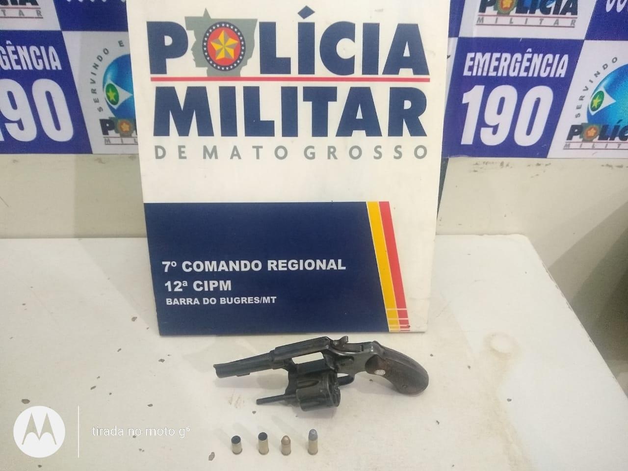 Jovem suspeito de cometer roubo em loja é preso pela PM