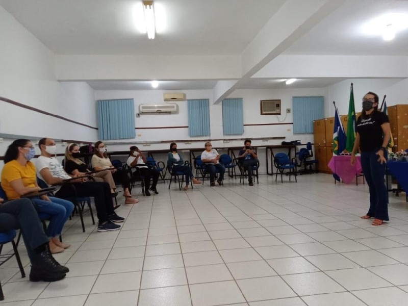 Outubro Rosa; Escola Técnica de Sinop promove ações para informar sobre prevenção e tratamento