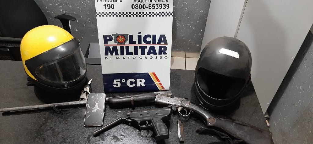 Homens são presos por porte ilegal de arma de fogo