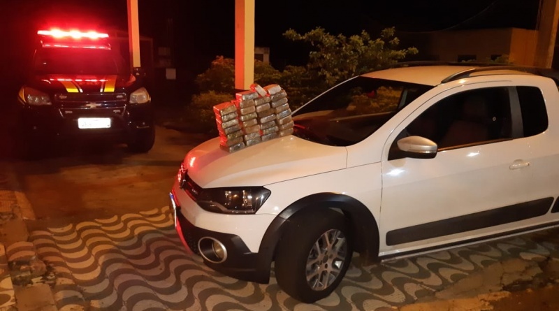 PRF apreende pick-up com cloridrato de cocaína