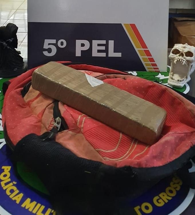Tablete de maconha é apreendido pela PM