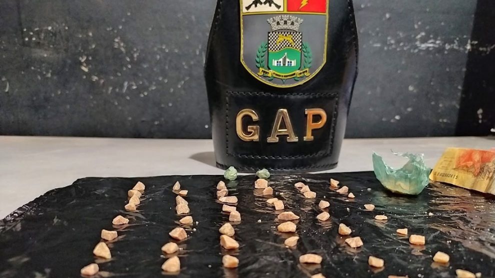 PM apreende 60 porções de drogas com menor em Sinop