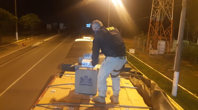 Rondonópolis: PRF prende motorista de carreta por contrabando