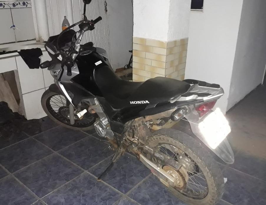Moto roubada é recuperada pela PM em Rondonópolis