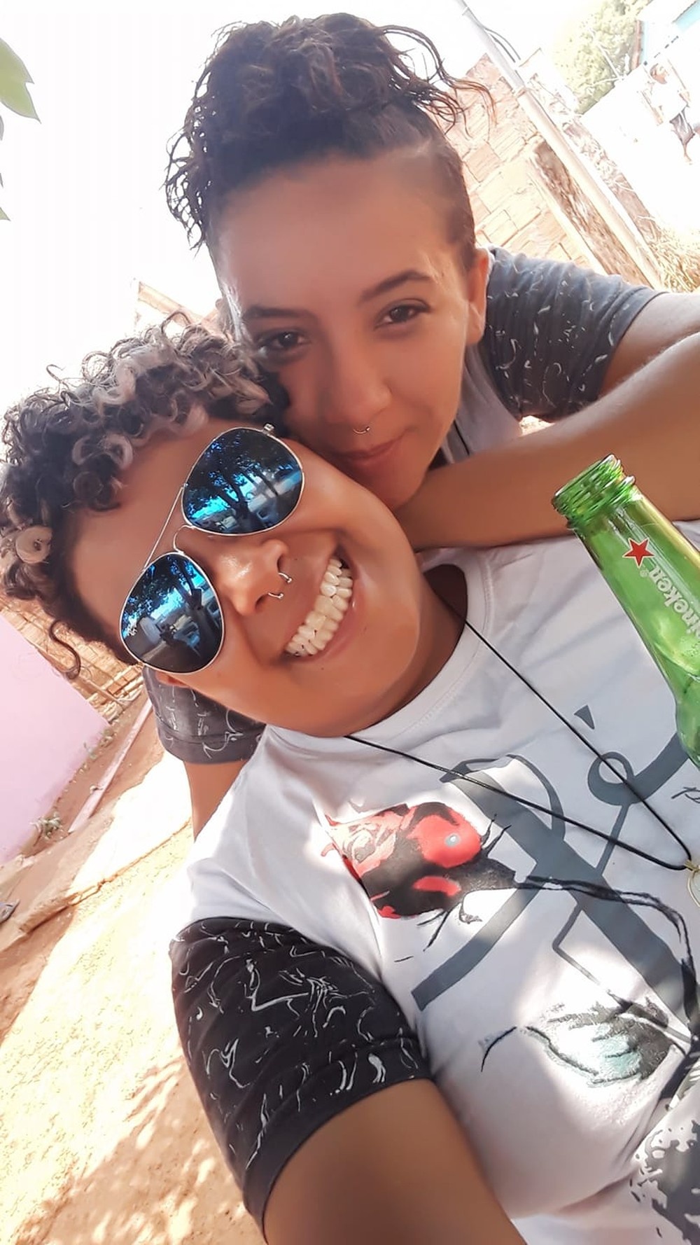 Jovem é morta a facadas pela mulher dela durante discussão em Mato Grosso