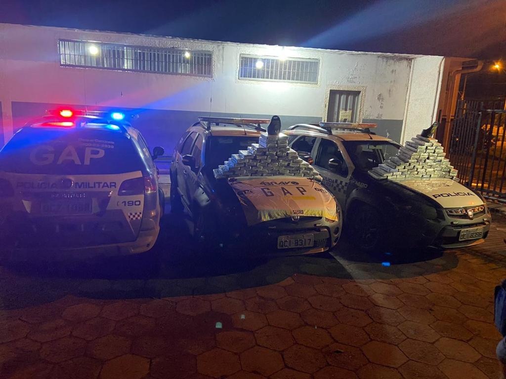 PM apreende mais de 330 kg de drogas; cerca de R$ 5,3 milhões de prejuízo ao tráfico