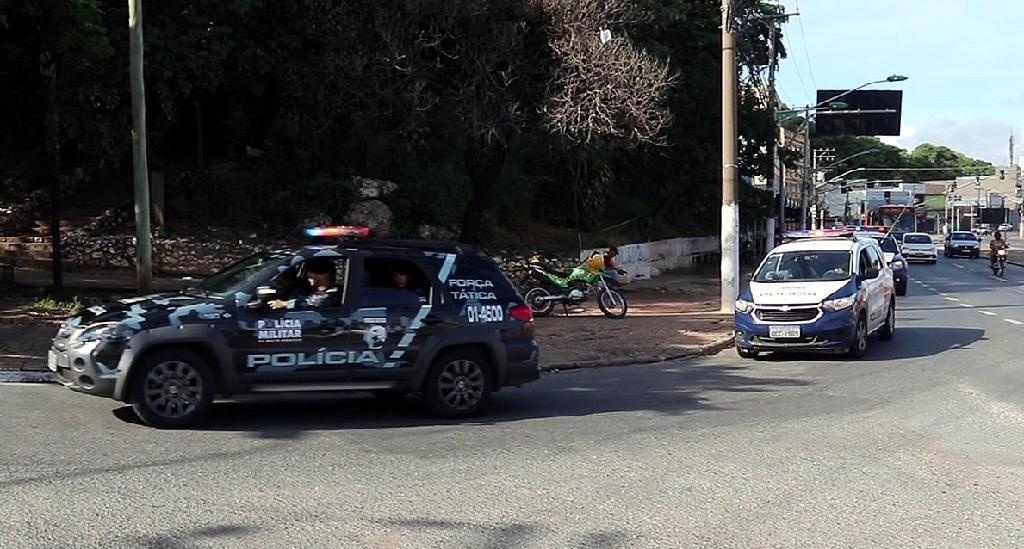 PM impede sequestro e prende três pessoas na Avenida Beira Rio