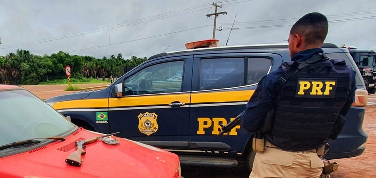 Sinop: PRF apreende espingarda durante fiscalização preventiva