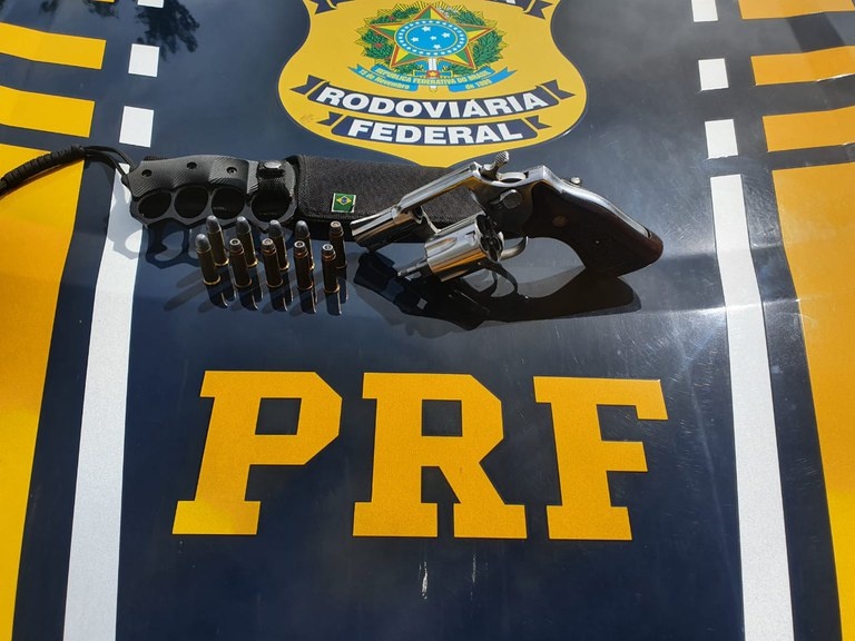 PRF apreende revolver cal. 38 em Nova Mutum