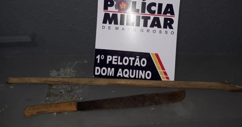 Homem é rendido depois de ameaçar vizinhos com facão em Dom Aquino