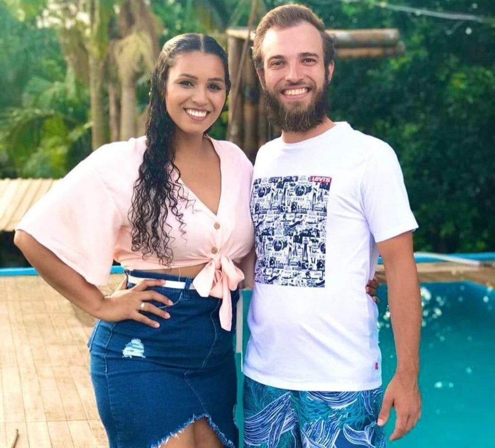 Casal de namorados morre em acidente quando voltava de velório