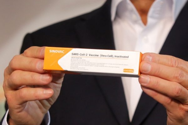 SUS terá exclusividade sobre a CoronaVac, afirma Ministério