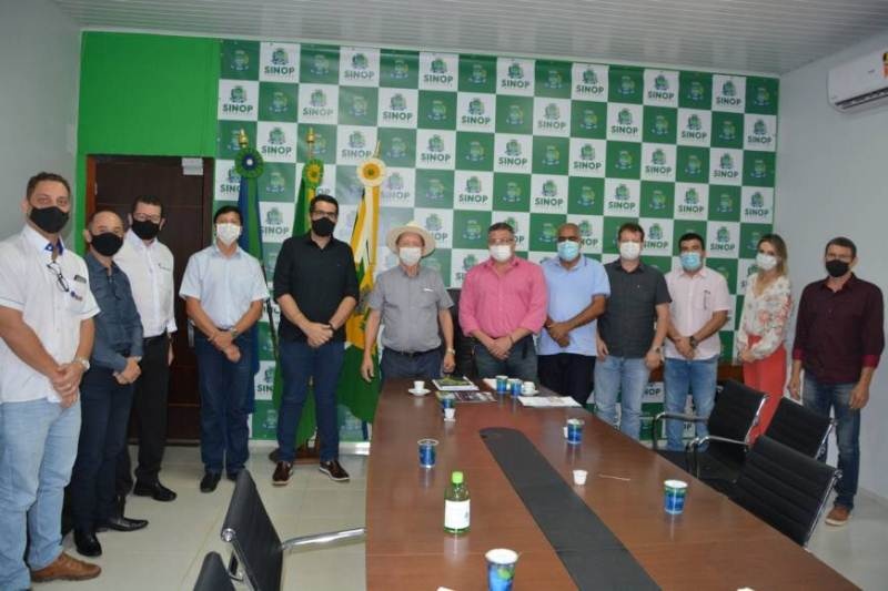 CDL visita prefeito e solicita parcelamento dos impostos e refis