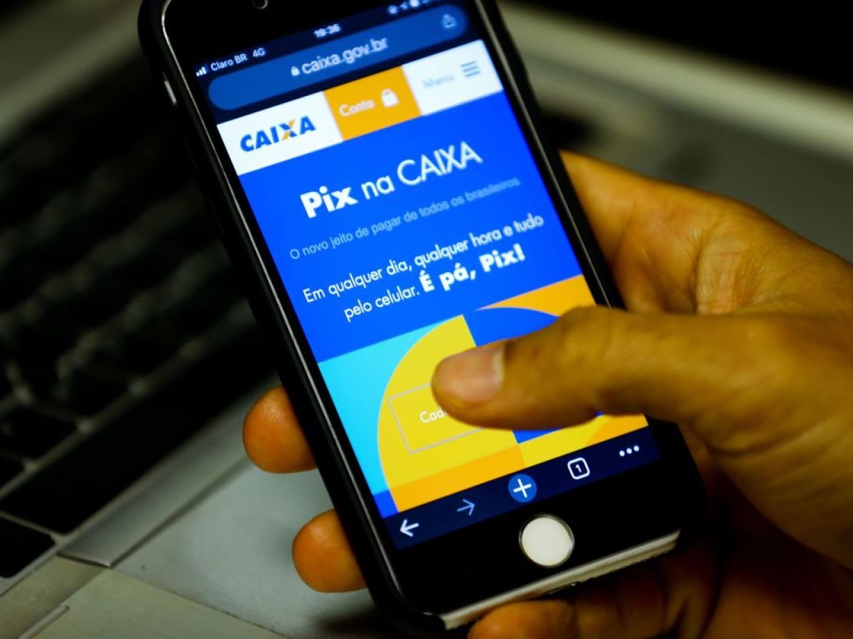 Mulher tem conta invadida e criminoso transfere R$4 mil por 'Pix'