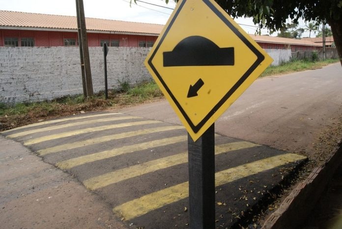 Pai sofre acidente ao procurar filha que fugiu de casa