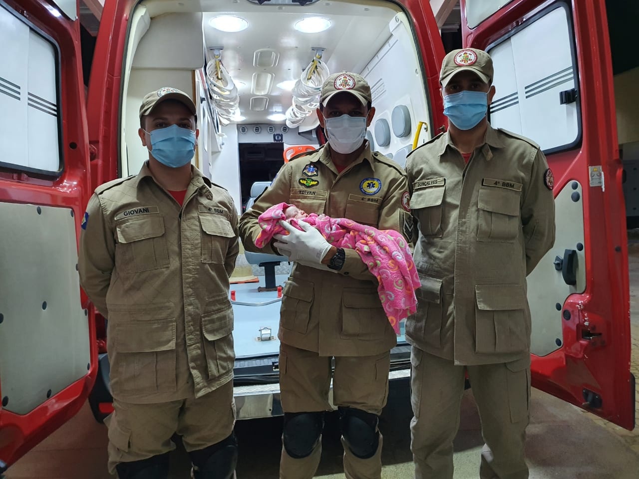 Sinop: Bombeiros realizam parto em residência