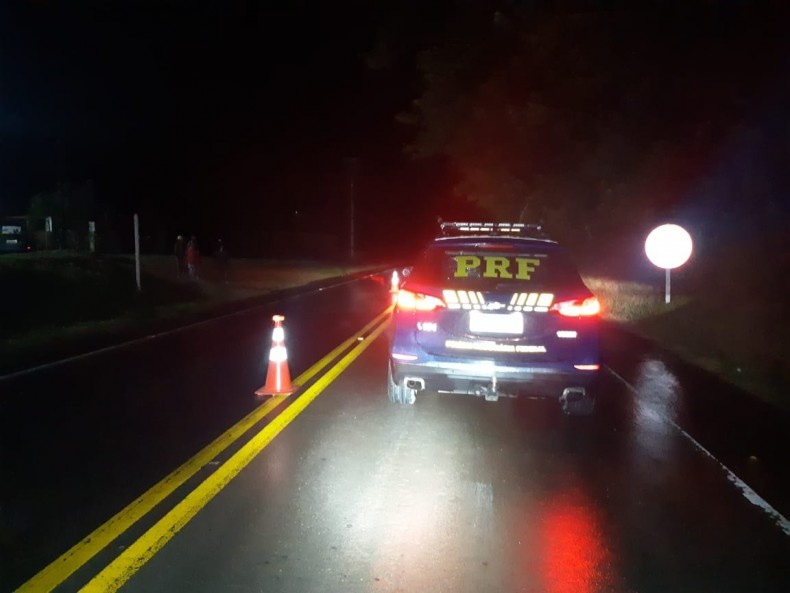 Quatro veículos se envolvem em acidente na BR-163