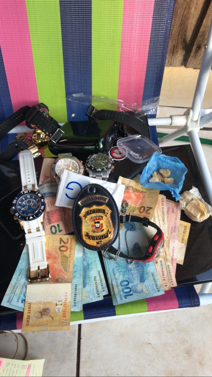 Derf prende casal por tráfico de drogas em Sinop