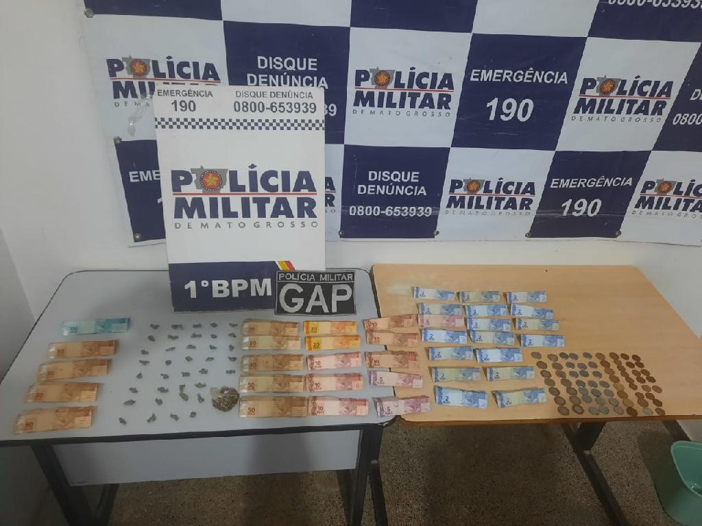 Homem é preso após ser flagrado vendendo drogas em praça