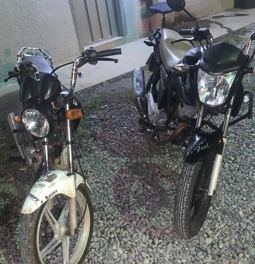 Trio é conduzido à delegacia por adulteração de veiculo e desacordo comercial