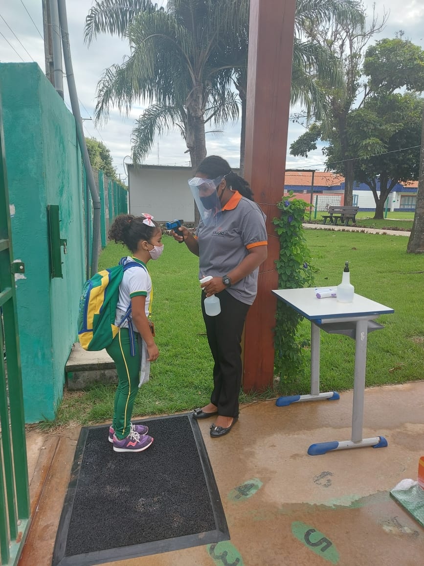 Alunos voltam às aulas em quatro escolas da rede municipal