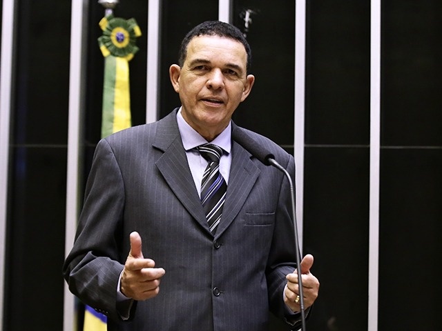 Juarez Costa defende Silvano e diz que secretaria deve atender sociedade e não ego