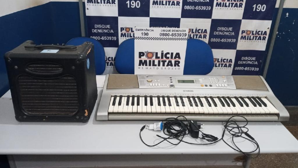 Homem é detido em flagrante com objetos furtados de loja