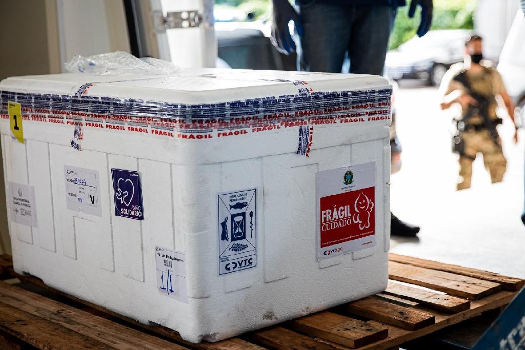Mato Grosso recebeu 11,8 mil doses da vacina CoronaVac