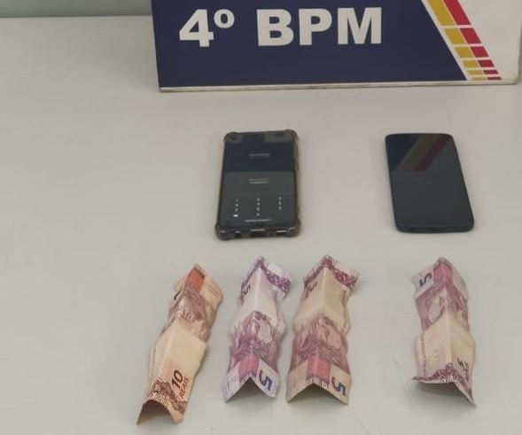 Vítima de roubo dentro de ônibus reconhece suspeito e aciona policiais