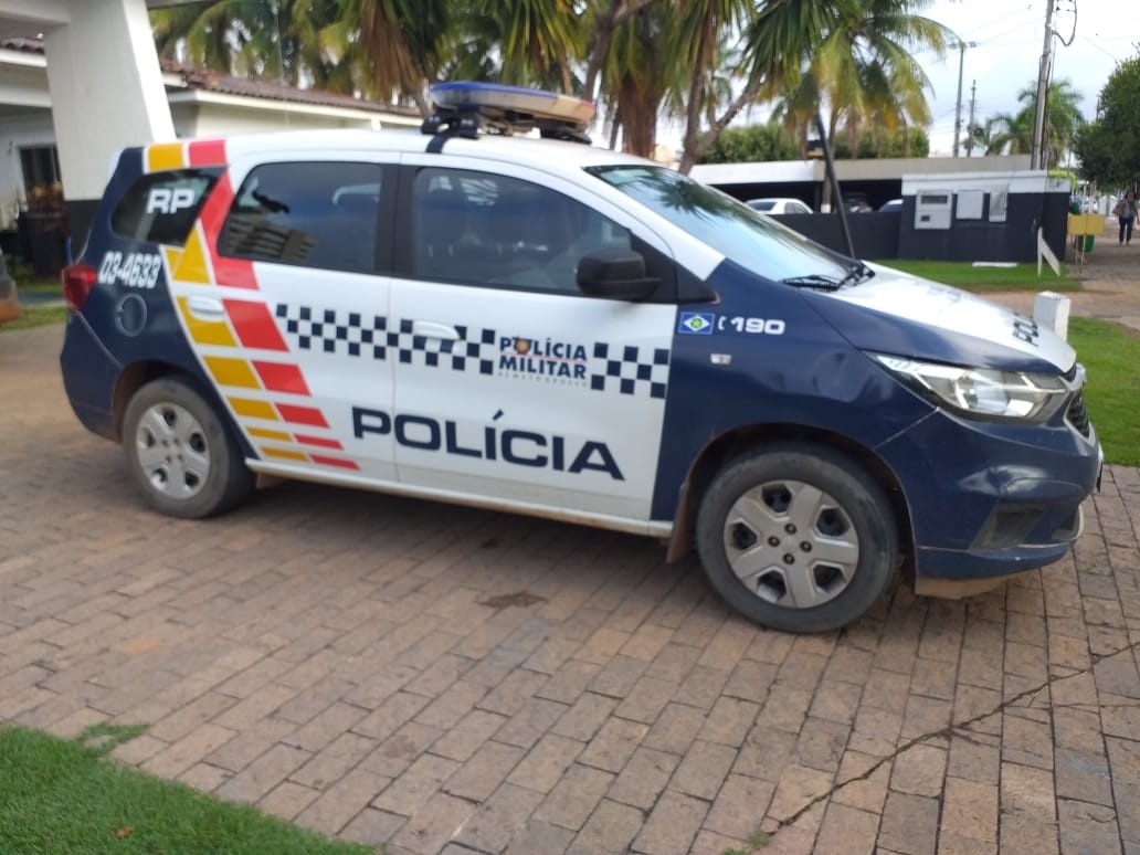 PM recebe denúncia e prende jovem por tráfico de drogas em Sinop