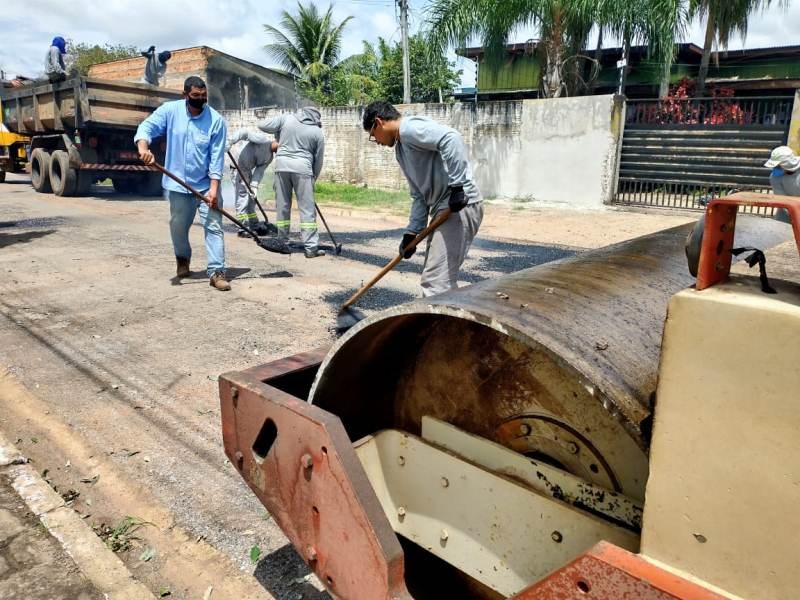 Nova frente de trabalho faz tapa buracos e recapeamento em 6 bairros de Sinop