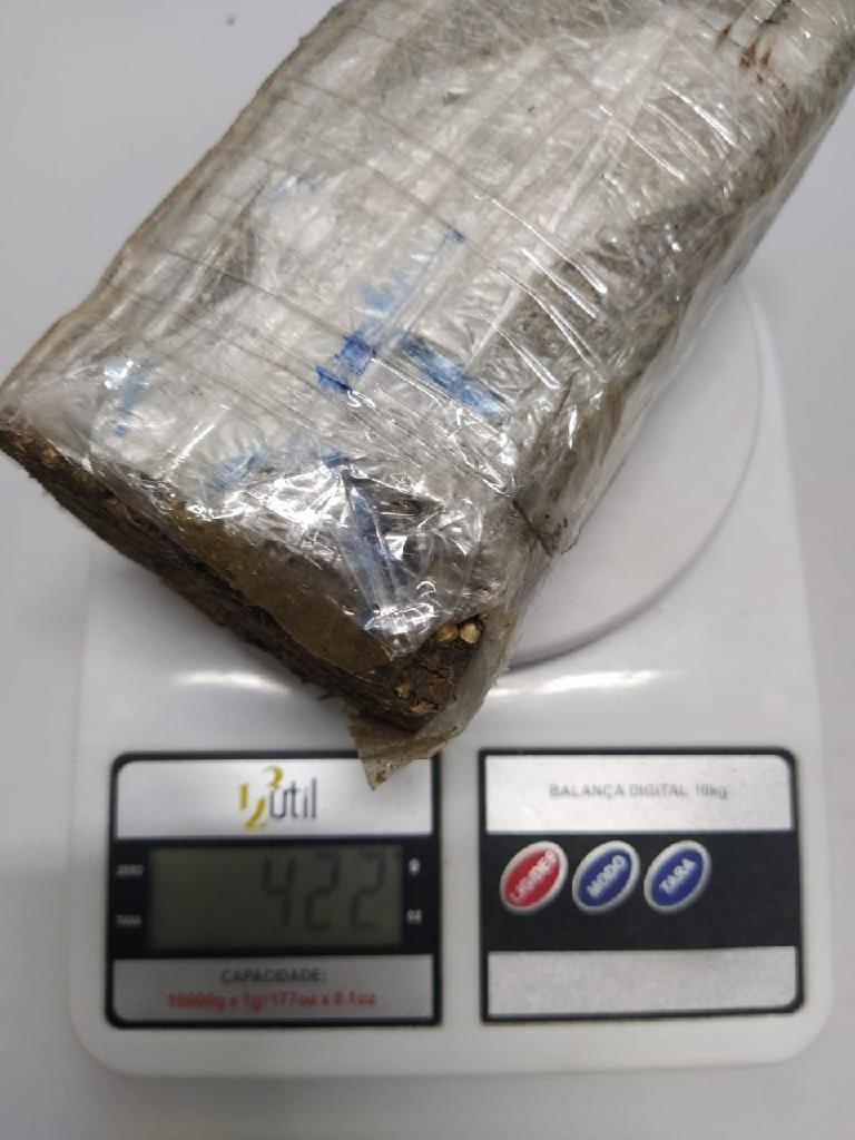 Policiais prendem suspeito com maconha no Jardim Eldorado